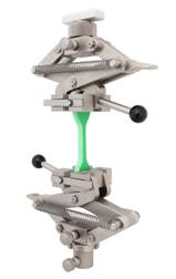 TH11-5_scissor_grip_03
