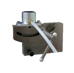 tn_THS162-250 + THS572-60 in der Zugprfmaschine 06-